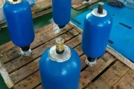 蓄能器設(shè)計時注意哪些方面？選材不能馬虎！