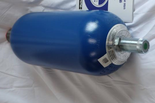 蓄能器的結構類型、作用、安裝以及選用要點 圖1